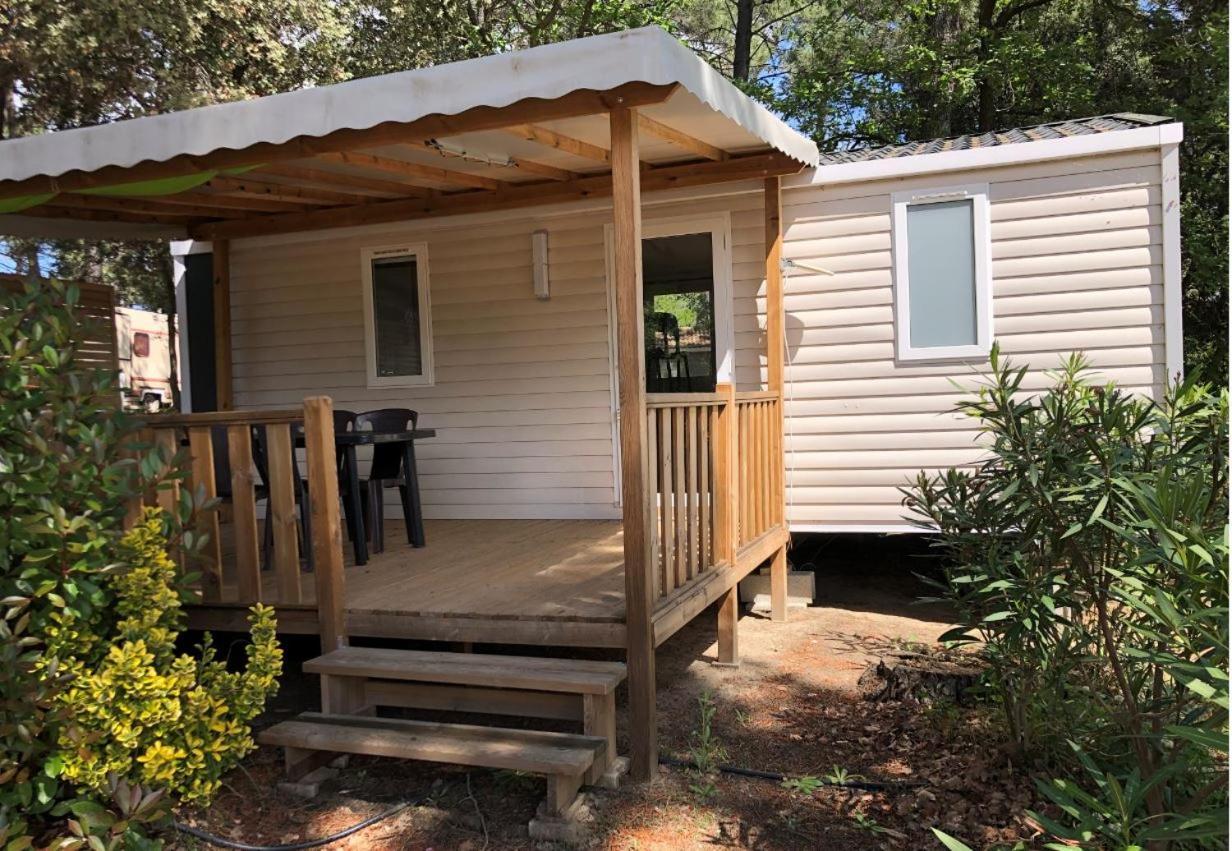 Camping La Simioune En Provence 博莱讷 外观 照片