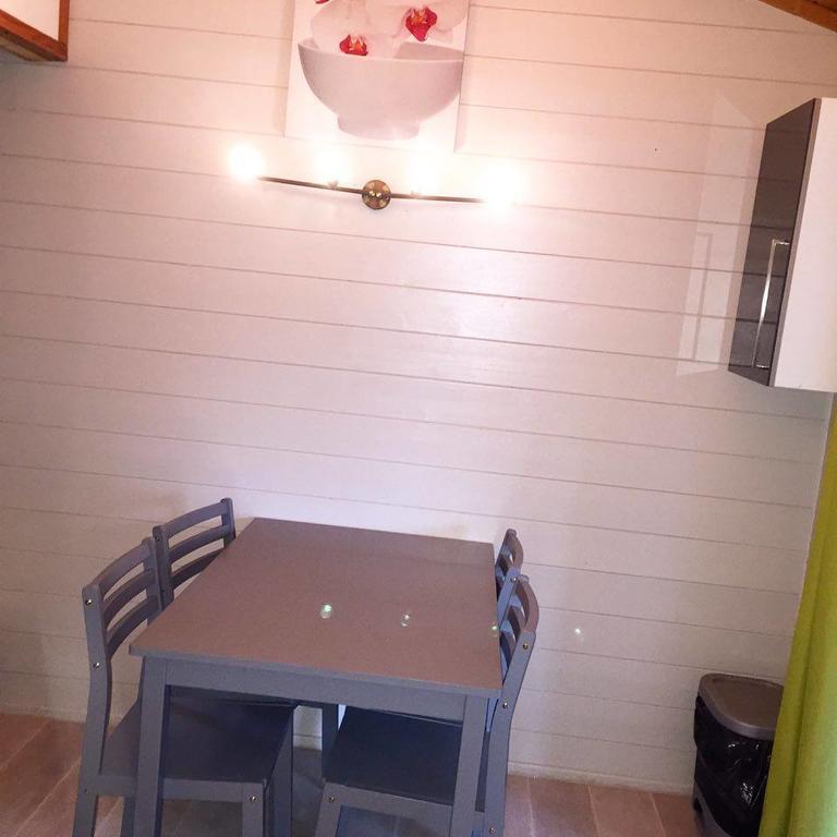 Camping La Simioune En Provence 博莱讷 外观 照片