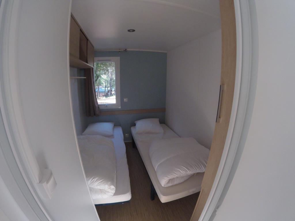 Camping La Simioune En Provence 博莱讷 外观 照片